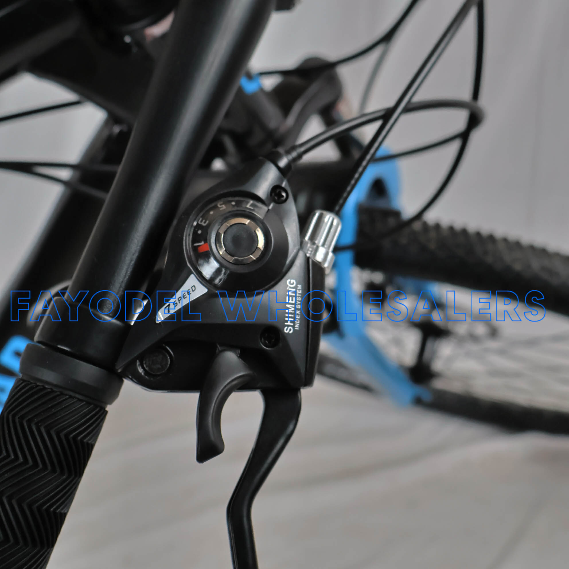 Cross Road CR700 detail 2