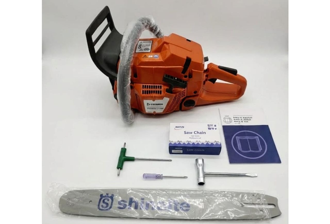 Premier Gasoline Power Saw detail 1