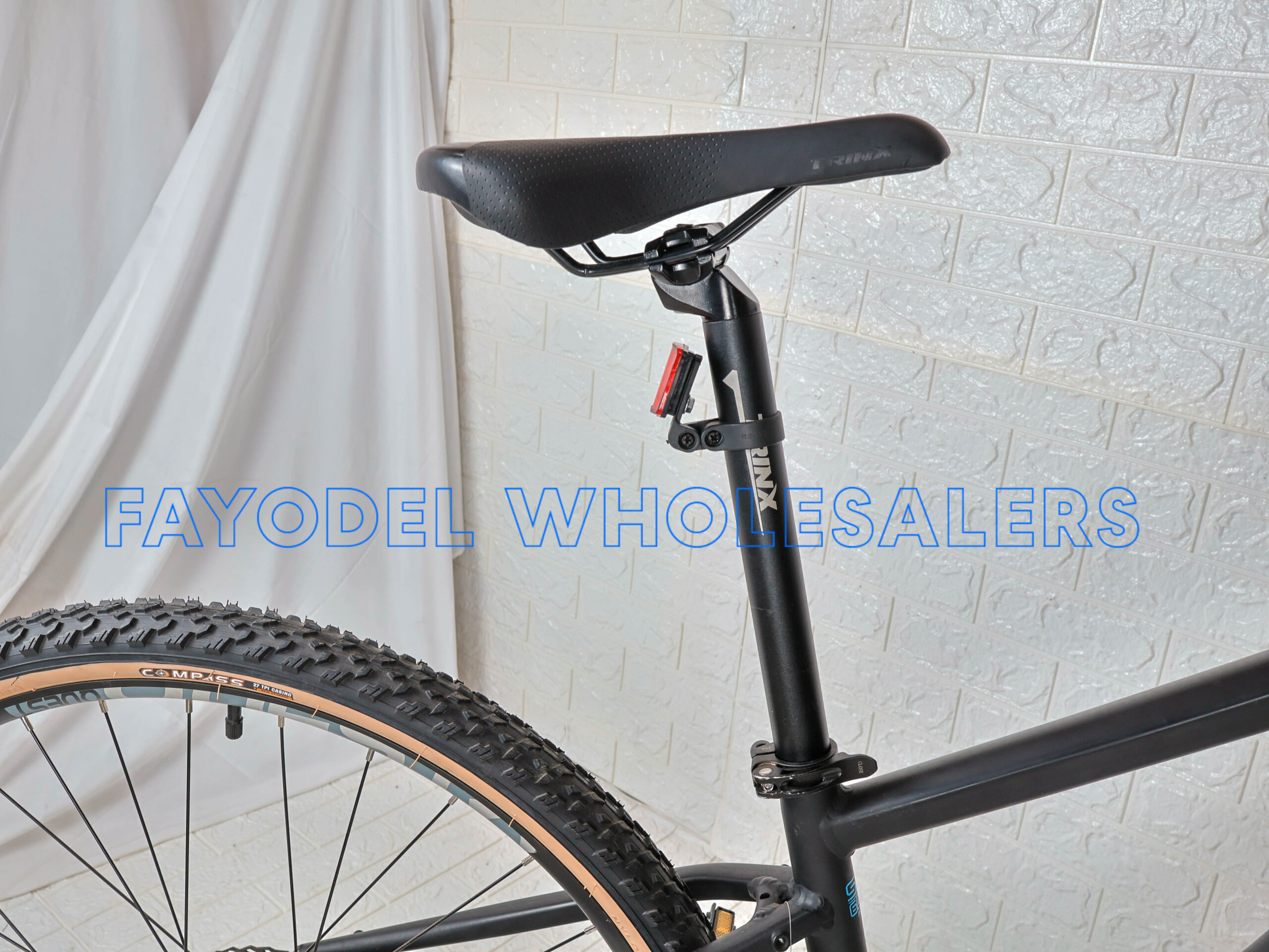 Trinx DVY 1300 detail 3