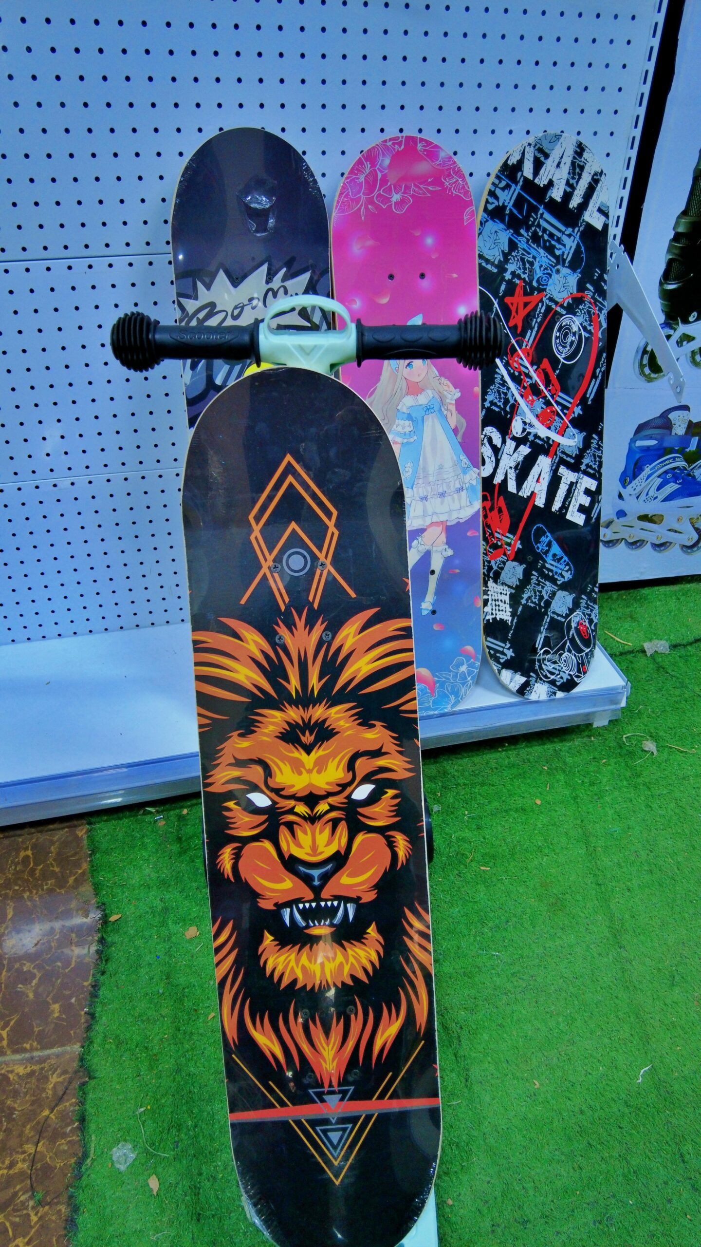 Urban Skateboard for kids and adults - Image 7