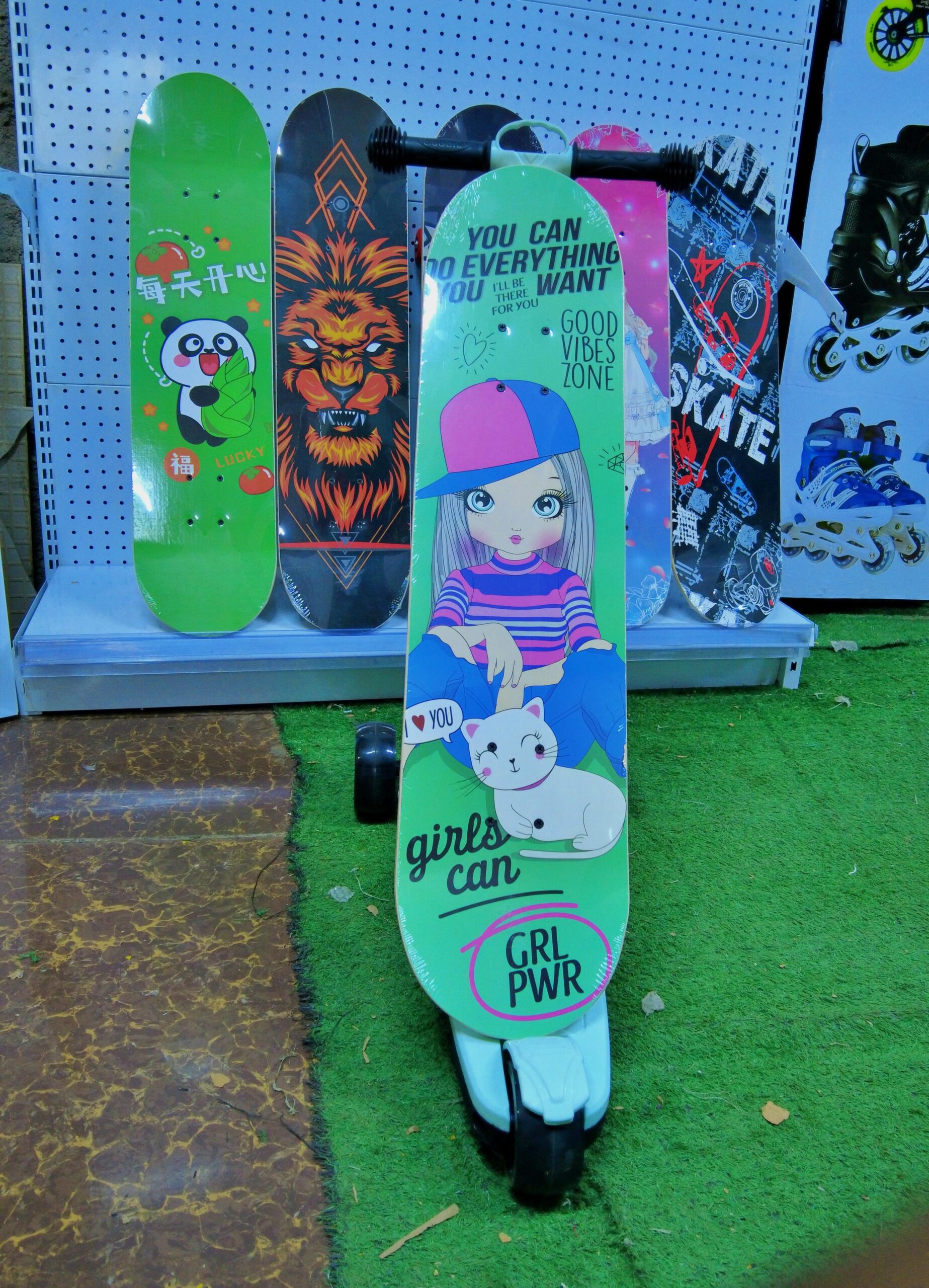 Urban Skateboard for kids and adults - Image 5