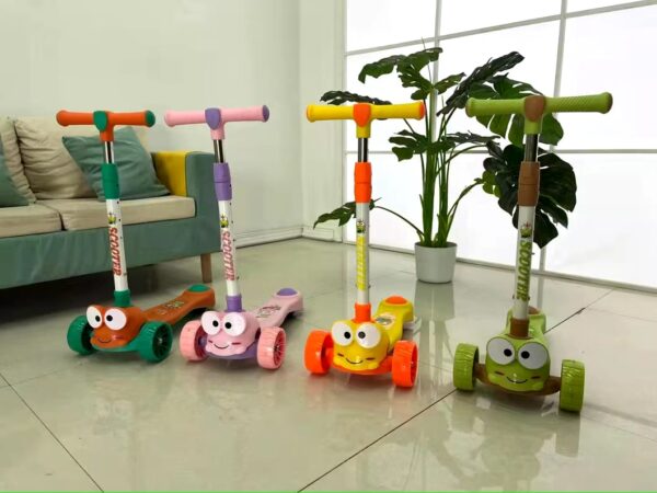 Cartoon Themed Scooter – One-Click Folding & Adjustable Handlebar